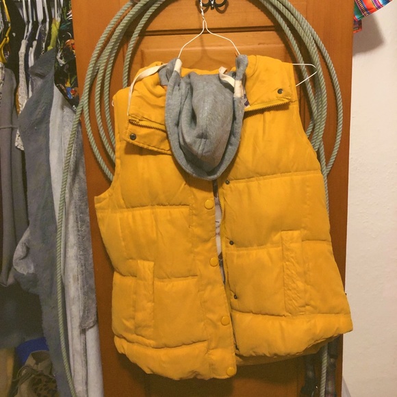 Yellow Hooded Vest - Picture 1 of 1